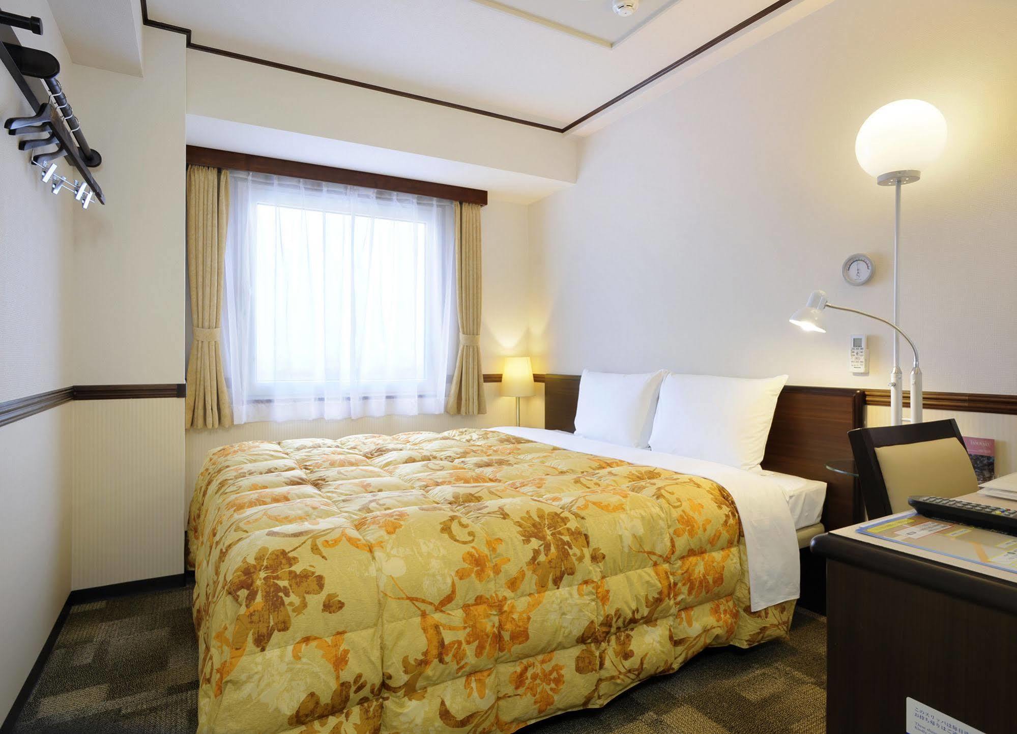 Toyoko Inn Aizuwakamatsu Ekimae Ngoại thất bức ảnh