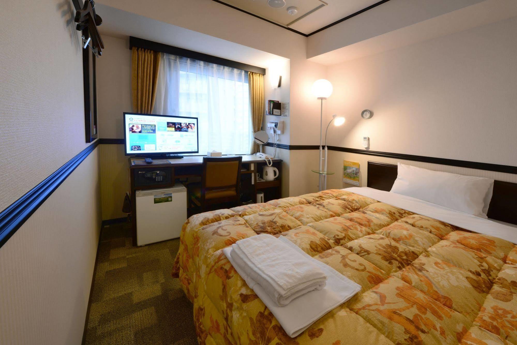 Toyoko Inn Aizuwakamatsu Ekimae Ngoại thất bức ảnh